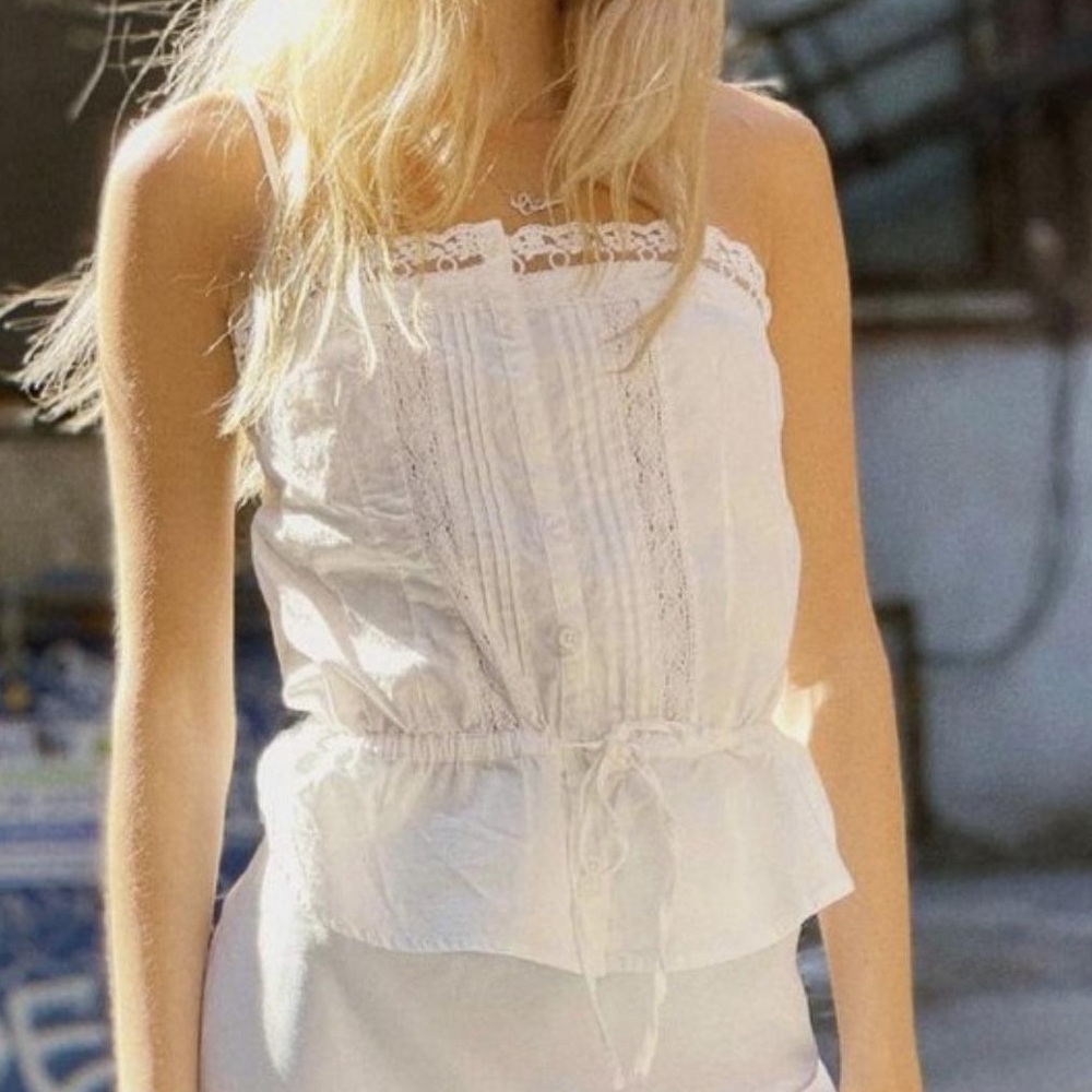 Brandy Melville lace Tianna tank